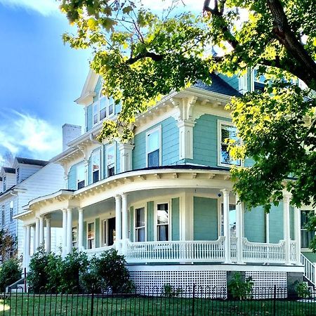 Vida Boutique Inn Worcester Bagian luar foto